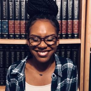 Meet your Posher, Mia